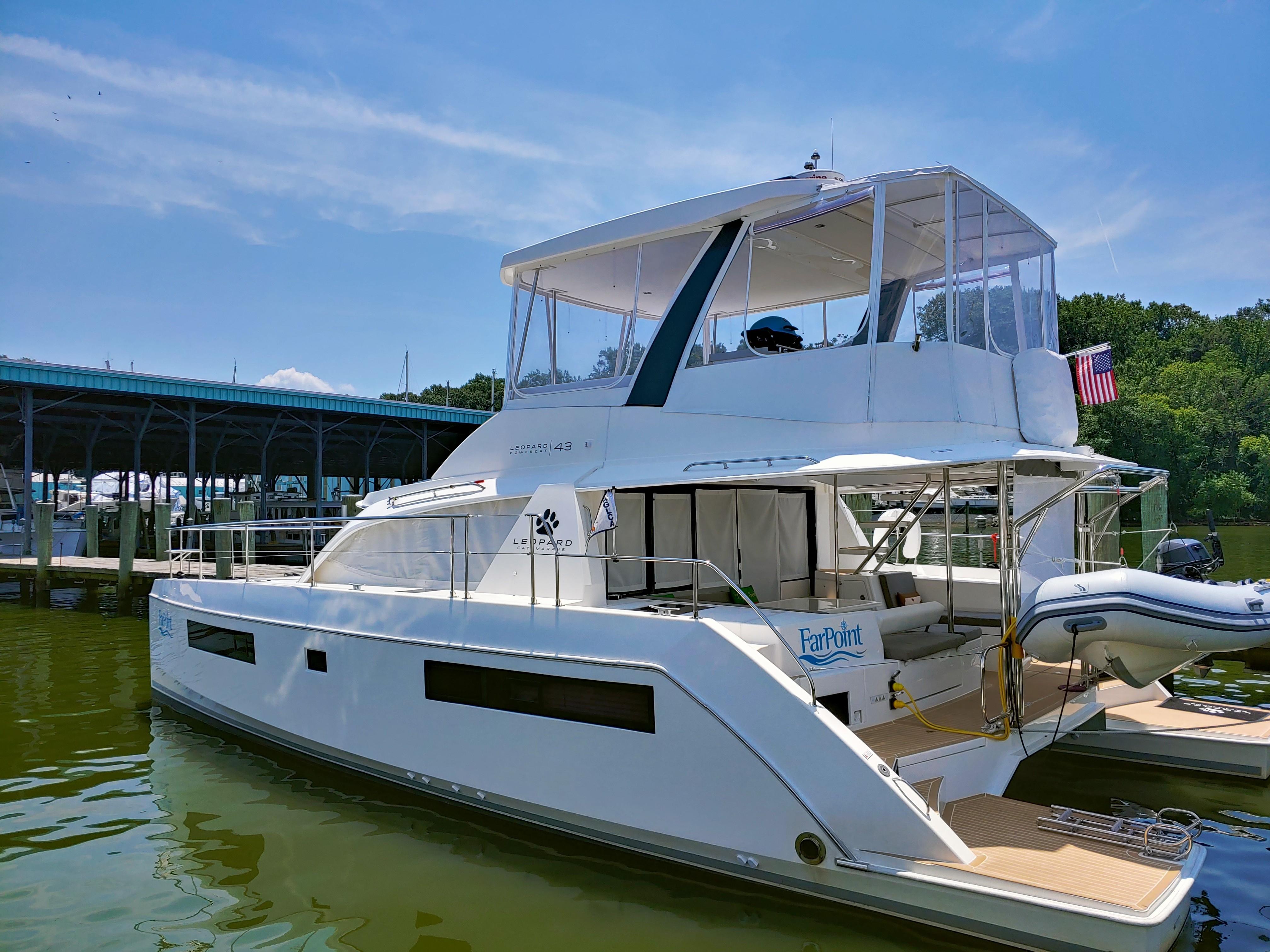 leopard 43 power catamaran