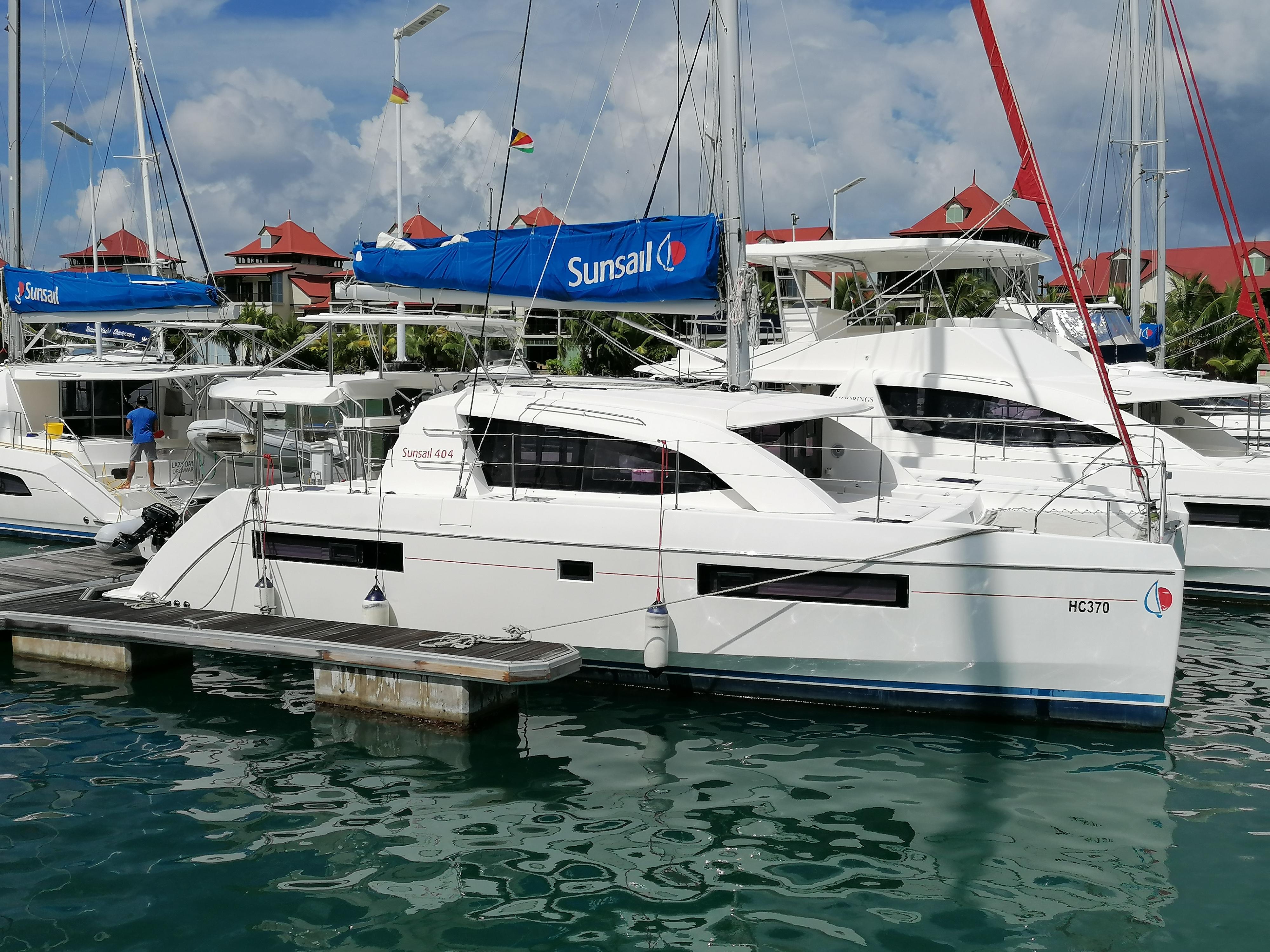 leopard catamaran 60