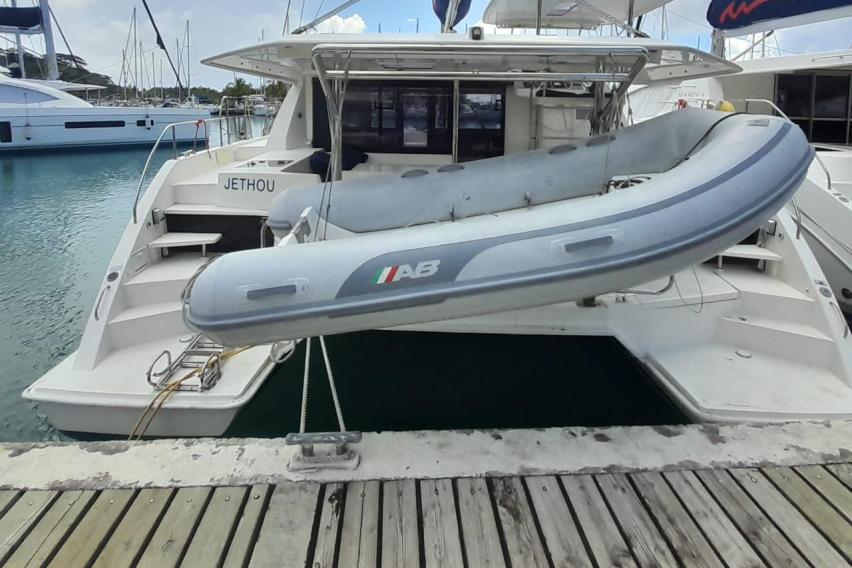 jethou yacht owner